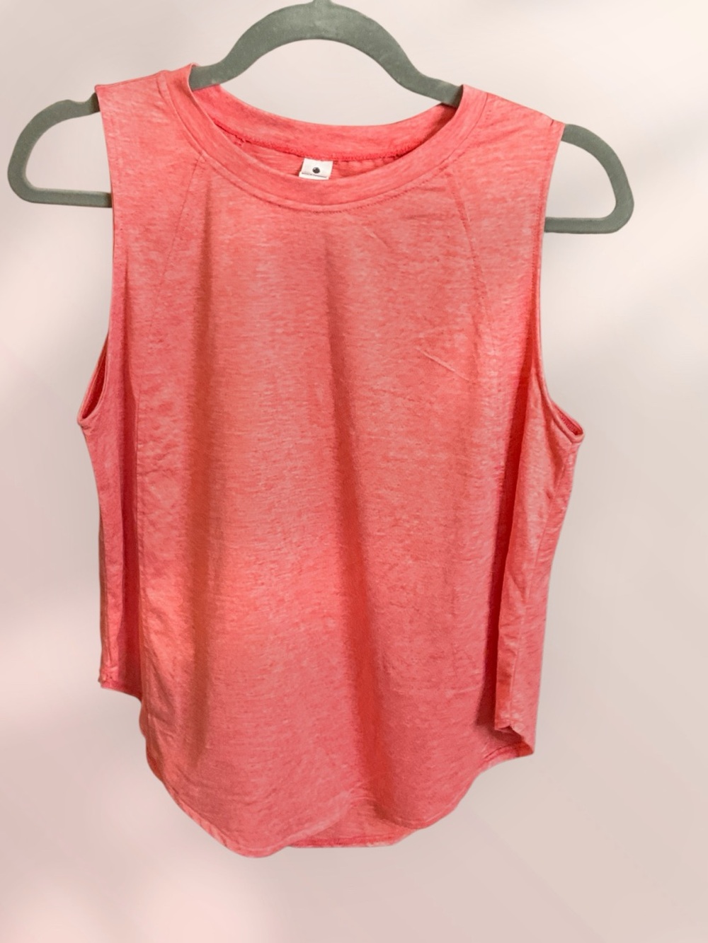 Yogalicious Coral Muscle Tank, size S